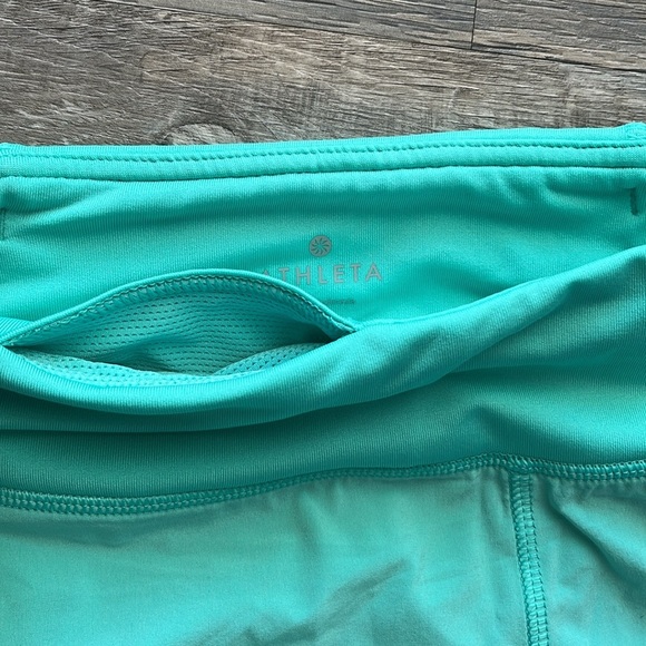 Athleta Shorts Ready Set Go 2 in 1 Short Mint Green Women Size Medium 623623 - Picture 12 of 13